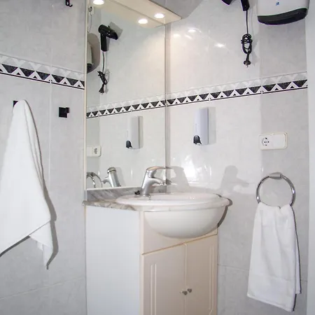 Arco Del Cuerno Apartment *